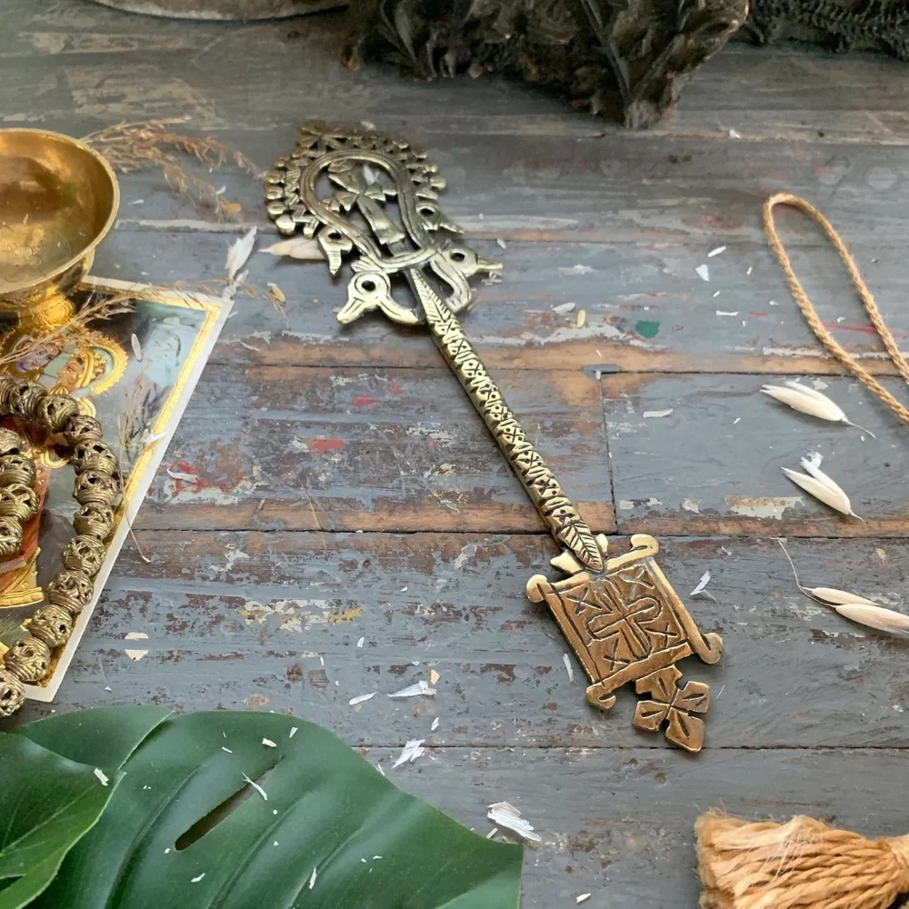 ANTIQUE 19th CENTURY AFRICAN TEWAHEDO ETHIOPIAN ETCHED COPTIC CROSS - Picture 4 of 9